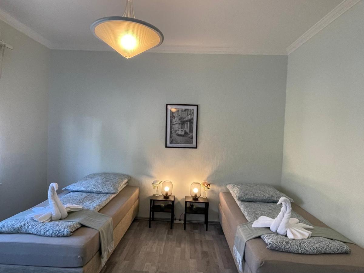 Comfortable Shared Apartment With Private Room In Wesseling Exterior foto